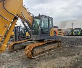 Экскаватор LOVOL FR220D2 2023 года б/у