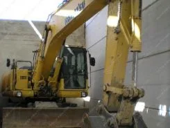 Экскаватор Komatsu PW200 2010 года б/у
