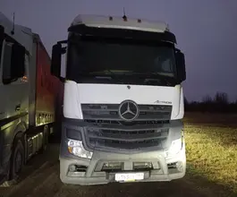 Седельный тягач Седельный тягач Mercedes-Benz Actros 2022 года б/у фото 3