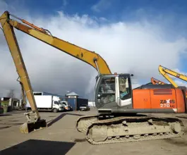 Экскаватор Hitachi ZX 270 LC-3 2008 года б/у