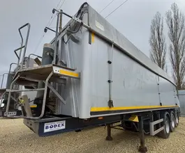 Самосвальный полуприцеп Bodex KIS 3WA1 2022 года б/у фото 4
