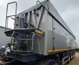 Самосвальный полуприцеп Bodex KIS 4WA1 2023 года б/у фото 3
