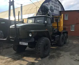 Лесовоз с КМУ Лесовоз  Урал 5557 с КМУ  2015 года б/у
