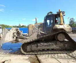 Бульдозер Caterpillar D6 2011 года б/у
