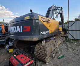 Экскаватор HYUNDAI R225LVS 2022 года б/у фото 3