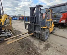 Вилочный погрузчик GOODSENSE RTD35-X35 2023 года б/у фото 4