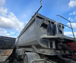 Самосвальный полуприцеп Grunwald 9453 2023 года б/у