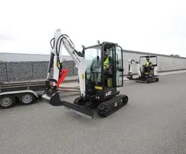 Экскаватор Bobcat E20  б/у фото 3