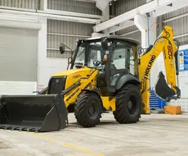 Экскаватор-погрузчик New Holland B80 2020 года новый
