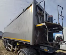 Самосвальный полуприцеп Bodex KIS 4WA1 2023 года б/у