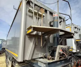 Самосвальный полуприцеп Bodex KIS 4WA1 2023 года б/у фото 3