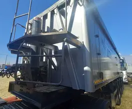 Самосвальный полуприцеп Bodex KIS 4WA1 2023 года б/у фото 4