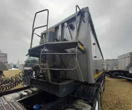 Самосвальный полуприцеп Bodex KIS 4WA1 2023 года б/у фото 3