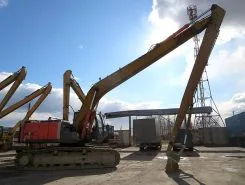Экскаватор Hitachi ZX 270 LC-3 2008 года б/у фото 2