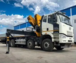 Манипулятор-самопогрузчик FAW CA3310 с КМУ XCMG SQZ330-6 2025 года новый фото 4