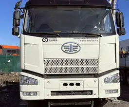 Манипулятор-самопогрузчик FAW CA3310 с КМУ XCMG SQZ200-4 2025 года новый фото 2