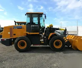 Фронтальный погрузчик XCMG LW330RU 2025 года новый