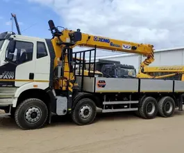 Манипулятор-самопогрузчик FAW CA3310 с КМУ XCMG SQS350RU-5 2026 года новый фото 3