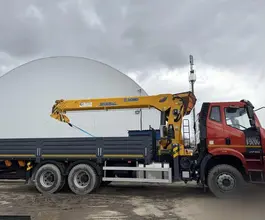 Манипулятор-самопогрузчик FAW J6P с КМУ XCMG SQS300RU-5 2026 года новый