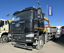 Манипулятор-самопогрузчик FAW J6P с КМУ XCMG SQS250RU-5 2026 года новый
