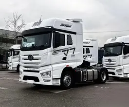 Седельный тягач FAW J7 2023 года новый