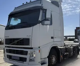 Седельный тягач Volvo FH 2005 года б/у фото 3