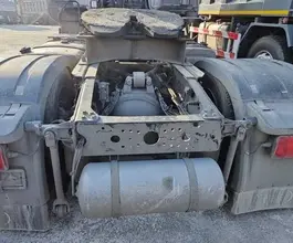 Седельный тягач Седельный тягач FAW J7 2023 года б/у фото 4