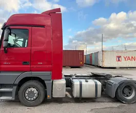 Седельный тягач Седельный тягач Mercedes-Benz Actros 2017 года б/у фото 4