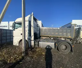 Седельный тягач Седельный тягач SITRAK c7h 2023 года б/у фото 4