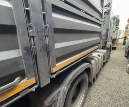 Седельный тягач Седельный тягач FAW J6 2023 года б/у фото 3