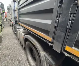 Седельный тягач Седельный тягач FAW J6 2023 года б/у фото 4