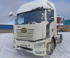 Седельный тягач Седельный тягач FAW JH6 2023 года б/у фото 3