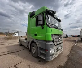 Седельный тягач Седельный тягач Mercedes-Benz Actros 2018 года б/у
