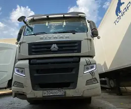 Седельный тягач Седельный тягач SITRAK c7h 2023 года б/у фото 3