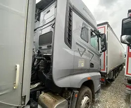 Седельный тягач Седельный тягач FAW J7 2023 года б/у фото 5