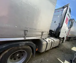 Седельный тягач Седельный тягач Mercedes-Benz Actros 2023 года б/у фото 5