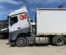 Седельный тягач Седельный тягач Mercedes-Benz Actros 2023 года б/у фото 4