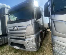 Седельный тягач Седельный тягач FAW J7 2023 года б/у фото 3