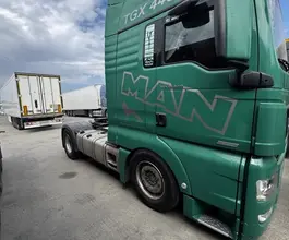 Седельный тягач Седельный тягач MAN TGX 2017 года б/у фото 3