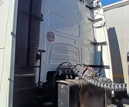 Седельный тягач Седельный тягач Volvo FH 2023 года б/у фото 4