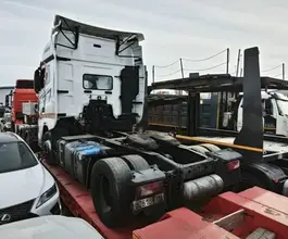 Седельный тягач Седельный тягач FAW J7 2023 года б/у фото 3