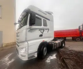 Седельный тягач Седельный тягач FAW J7 2023 года б/у фото 3