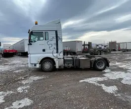 Седельный тягач Седельный тягач SITRAK c7h 2023 года б/у фото 4