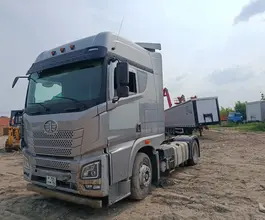 Седельный тягач Седельный тягач FAW JH6 2023 года б/у фото 2