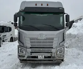 Седельный тягач Седельный тягач FAW JH6 2023 года б/у фото 2