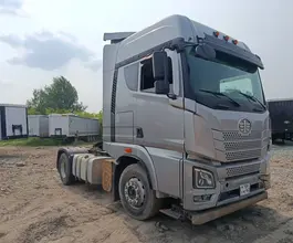 Седельный тягач Седельный тягач FAW JH6 2023 года б/у фото 4