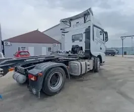 Седельный тягач Седельный тягач FAW J7 2023 года б/у фото 5