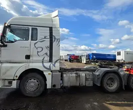 Седельный тягач Седельный тягач SITRAK c7h 2023 года б/у фото 4