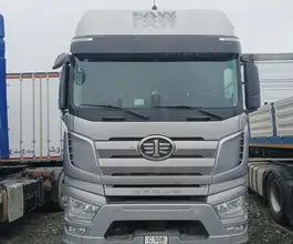 Седельный тягач Седельный тягач FAW J7 2023 года б/у