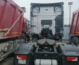 Седельный тягач Седельный тягач FAW J7 2023 года б/у фото 2
